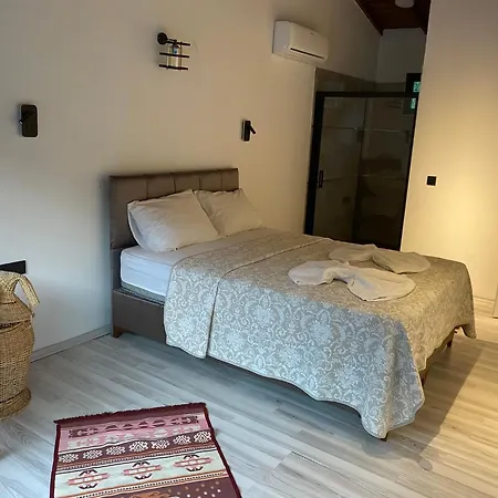 Zirkon Valley Boutique 페티예