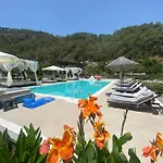 Aparthotel Zirkon Valley Boutique