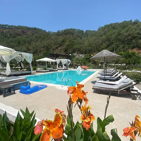 Hotel apartamentowy Zirkon Valley Boutique