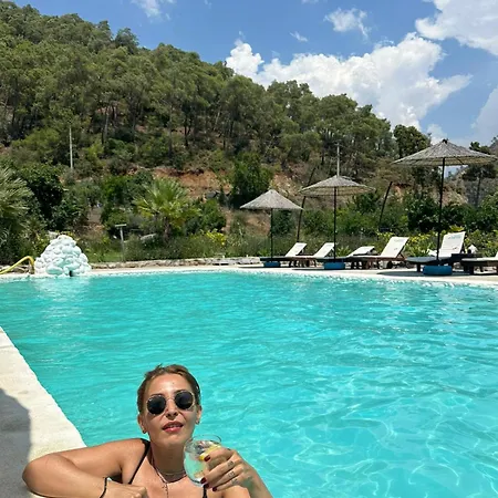 Hotel apartamentowy Zirkon Valley Boutique *