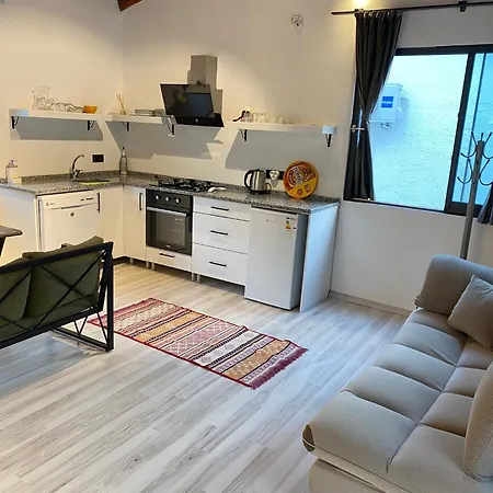 Zirkon Valley Boutique *